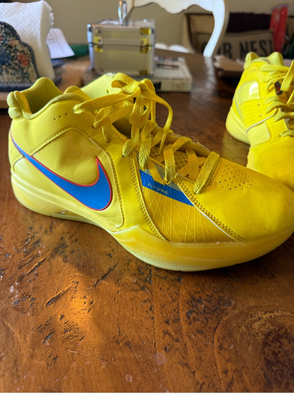 Nike KD3 Yellow Basketball Shoes with Blue Accent size 10